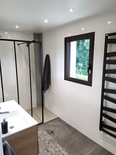 Lomenech, plomberie chauffage et sanitaires - Salle de bain - Thumbnail