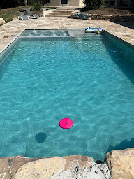 Photo n°6 de Bati Services Fosseen à Saint-Mitre-les-Remparts (Société de construction de piscine)