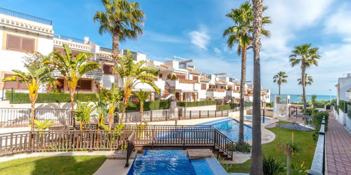 CHIC ESTATES · Luxury Homes in Costa Blanca & Costa Calida