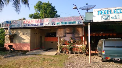Photos of Mbok Berek