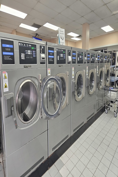 Rosedale Ultra Wash facility with washing machines in Kansas City