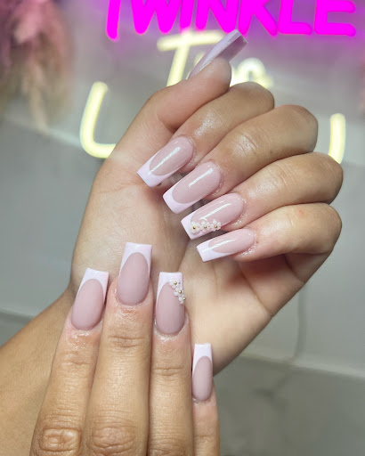 Twinkle Tips Nails - Elm Park Gallery - United Kingdom