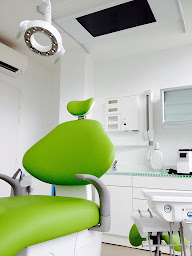 Photo n°3 de Dr Fabien SIMON à Le Blanc-Mesnil (Dentiste)