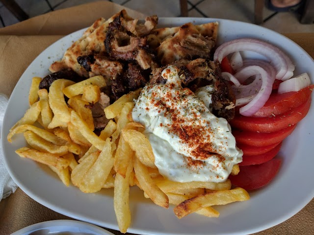 Maro's taverna