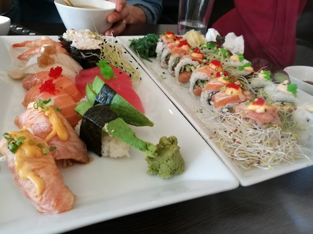 Geisha Sushi & Wok