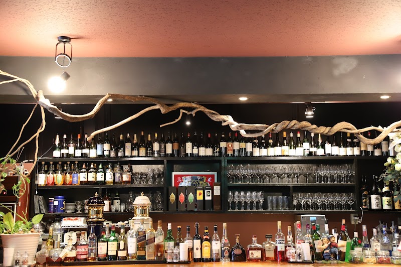 ビストロ キャトルズ