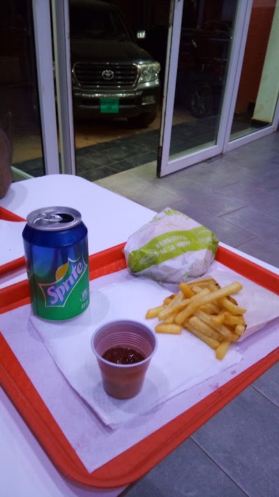 Photos of Sigma Burger Yant&egrave;