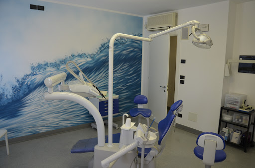 Studio Dentistico Smile Service Srl Vedove Soda - Thumbnail