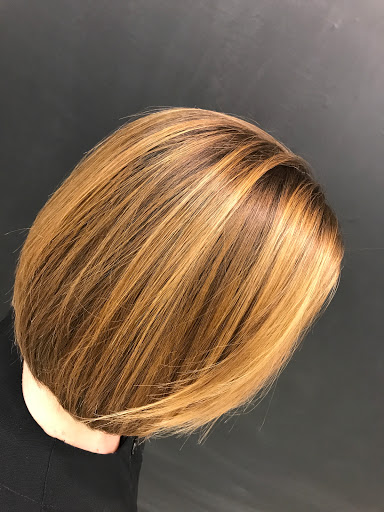 Head Lines Salon - Thumbnail