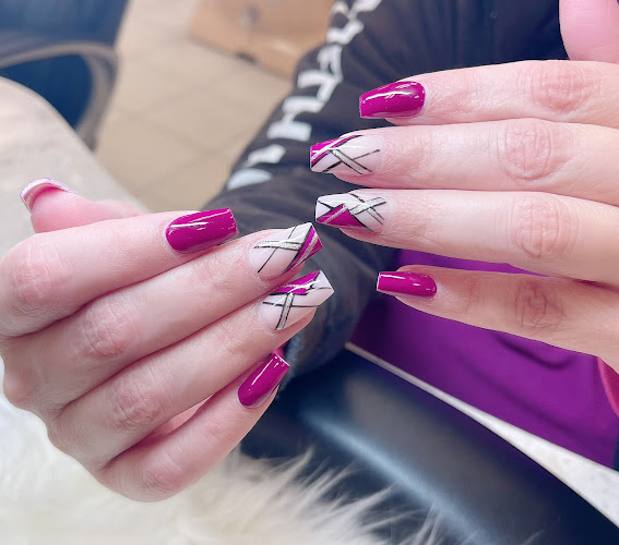 Lux Nails And Spa interior view