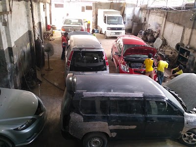 Photos of H L Motors