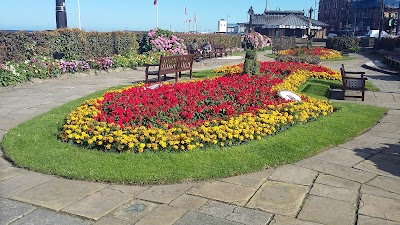 Photos of Douglas Promenade gardens