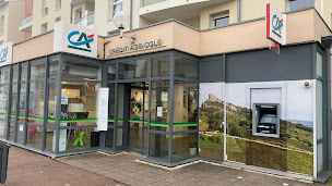 Photo n°1 de Crédit agricole Centre-est à Charnay-lès-Mâcon à Charnay-lès-Mâcon (Banque d'épargne)