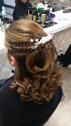 Photo n°13 de Sweet Care by Rose - coiffure et esthétique à Pierrelaye (Salon de coiffure)