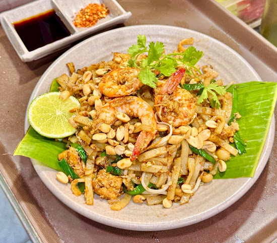 Ben Nghe Street Food by null