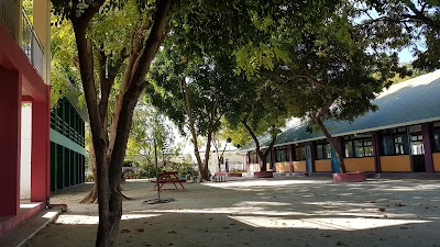 photo of Dhaal Atoll School