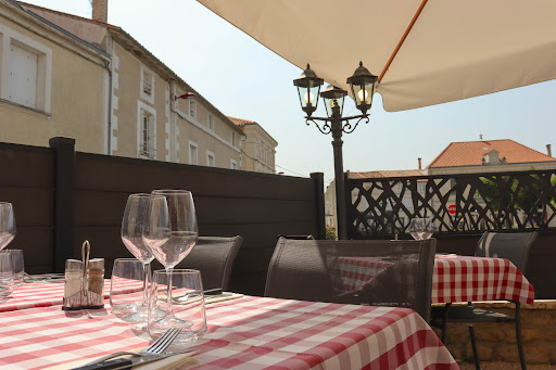Photo 3 - Le P'tit Bouchon Restaurant