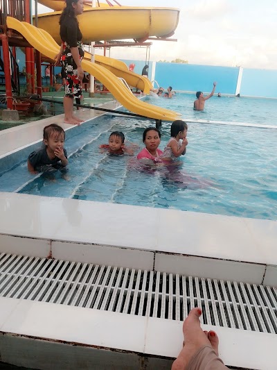Photos of Fams Pool