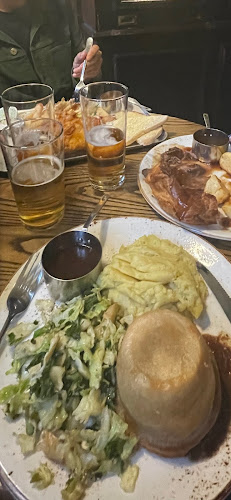 greeneking-pubs.co.uk