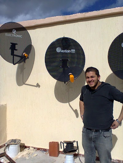 Photos of DIGISAT CHEZ WADIE