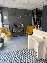 Photo n°5 de Belle Coiffeur Coloriste à Melun (Salon de coiffure)