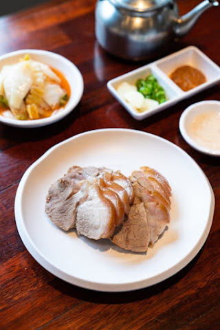 Gogiri Makguksu by null