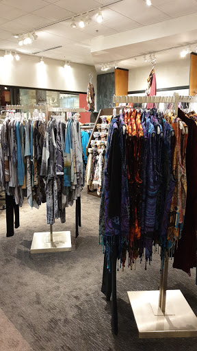 Fawbush's Women's Apparel - Thumbnail