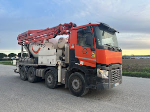 Photo n°3 de Garrouste Béton à Labarthe-sur-Lèze (Fournisseur de sable et de gravier)