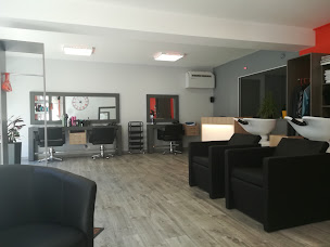 Photo n°2 de NAT'H COIFFURE à Seysses (Salon de coiffure)