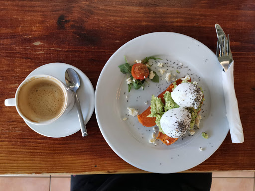 Cozzies Cuizine Cafe - Thumbnail