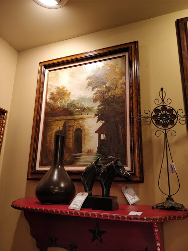 Deja Vu Home Furnishings Consignment - Thumbnail