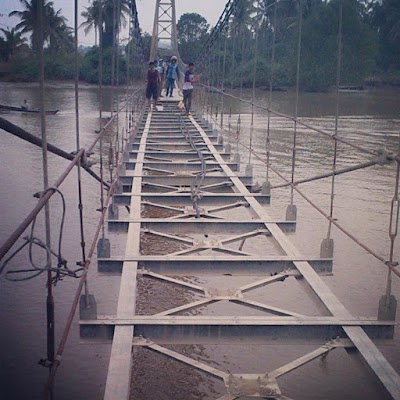 Jembatan Gantung Aluh Aluh