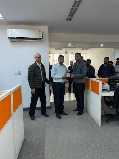 Af1qipntso1vb4wjivqumb9d8ax5foe8svnklpwqy 6b=s677 K No