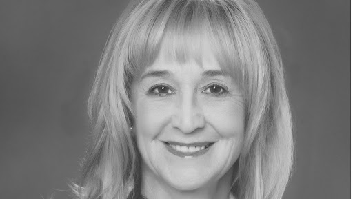 Deb Bennett - LoKation Real Estate Logo