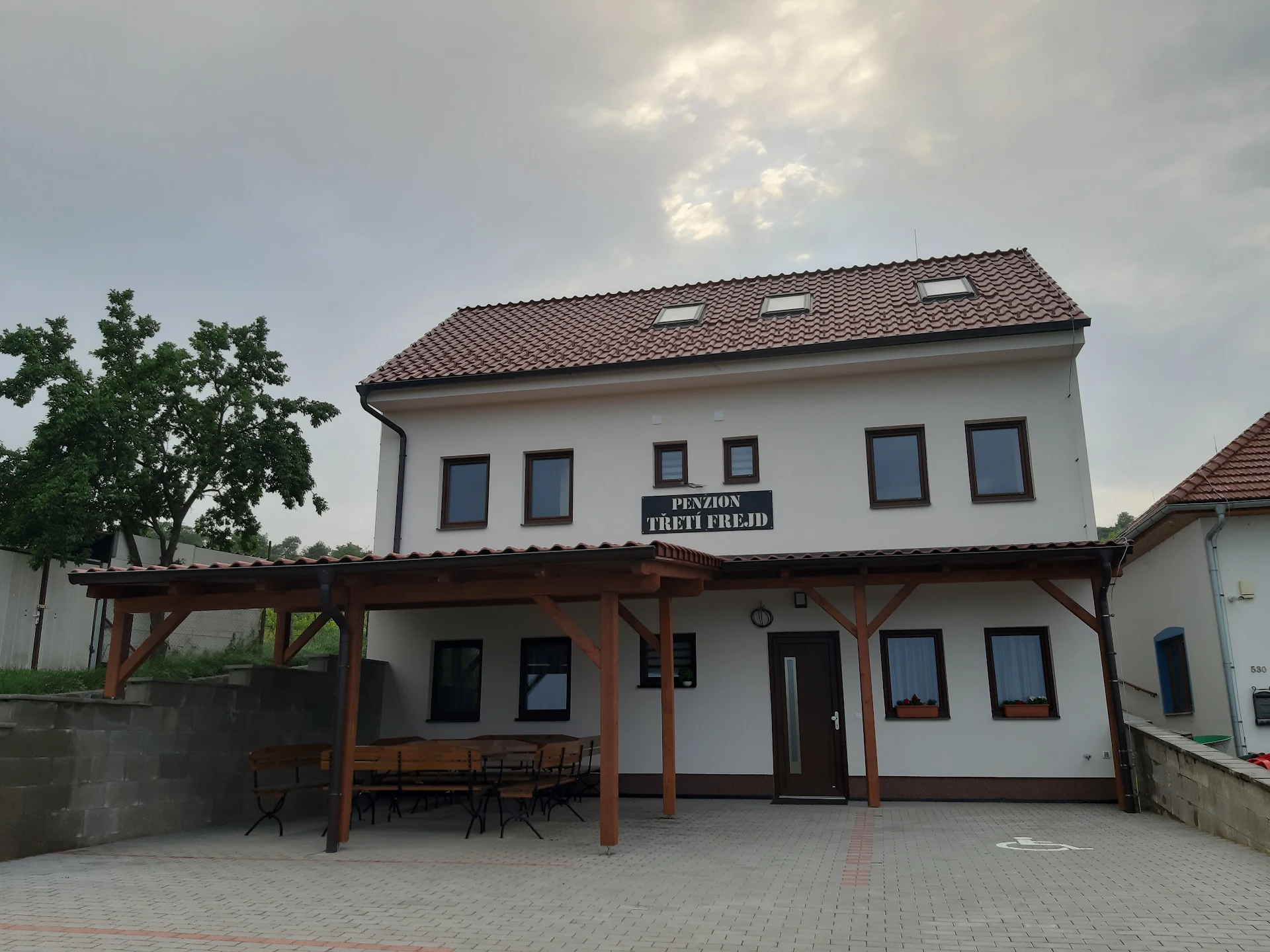 Třetí frejd - penzion a vinný sklep