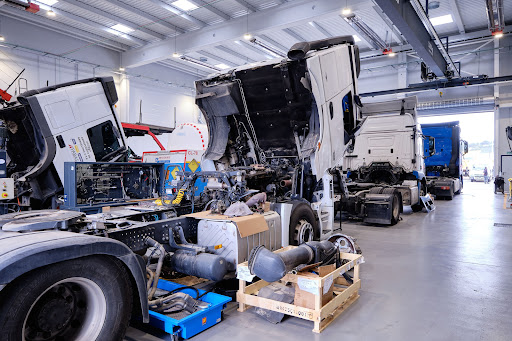 Taller Movento Stern - Mercedes-Benz - Turismos, Furgonetas y Camiones - Thumbnail