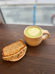 Photo n°37 de Seven Heaven • Coffee Lunch Brunch à Paris (Restaurant)