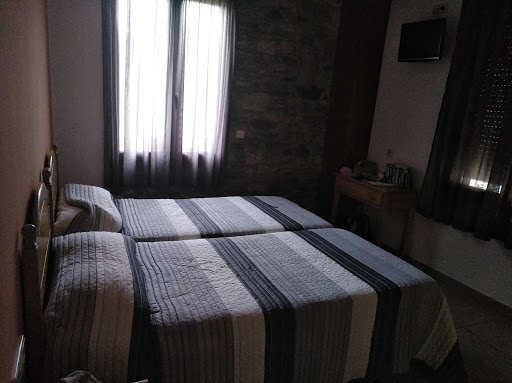 Hotel Cases - Visual