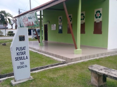 photo of Pusat Kitar Semula Tasik Serdang Ria