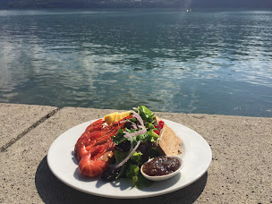 Photo n°54 de Chalet chez Mimi's restaurant au bord du lac à Aix-les-Bains (Restaurant)