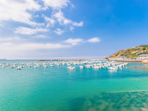 Photo n°9 de Camping Yelloh Village Les Pins à Erquy (Agence de location de maisons de vacances)