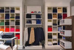 Photo n°8 de GEORGESPAUL ENGLOS Prêt-à-porter pour homme à Englos (Magasin de vêtements pour hommes)