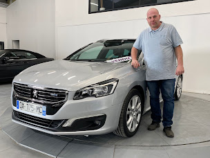 Photo n°5 de Via Automobile LILLE à Villeneuve-d'Ascq (Vendeur de voitures d'occasion)