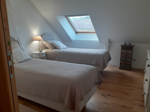 Photo n°1 de Les Deux Chênes de Saint Kinède à Plumelin (Praticien en médecine holistique)