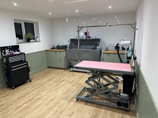 Woofington Spa Pet Grooming