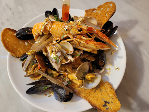 Taverna Luciana - Ristorante e pizzeria Cucina Tipica Napoletana - Thumbnail