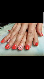 Photo n°26 de Coiffure Tentations A DOMICILE à Saint-Martin-sur-la-Chambre (Salon de coiffure)