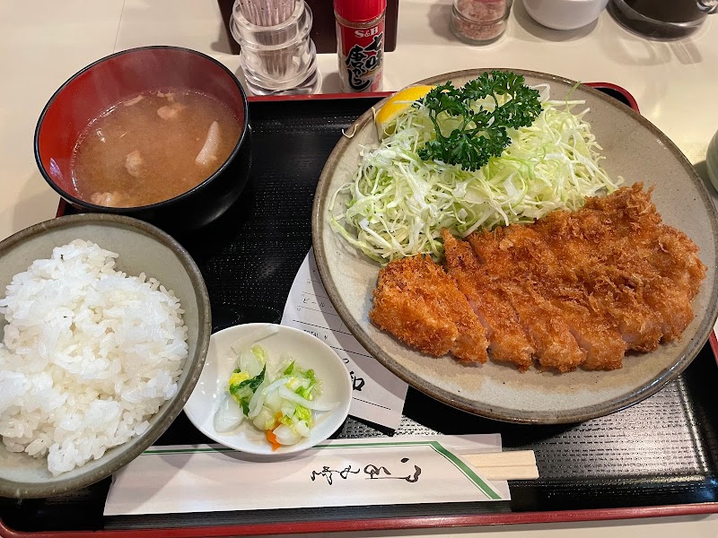 山手 magnolia + cafe bar and restaurant