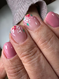 Photo n°4 de Mona Beauté Nails à Reyniès (Institut de beauté)