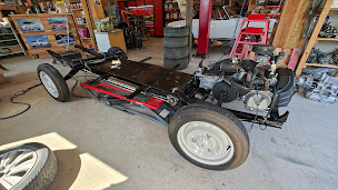 Photo n°17 de Vial Auto Rétro à Saint-Jean-la-Vêtre (Service de restauration d'automobiles)